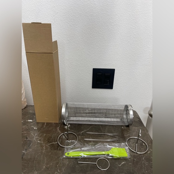 New! Unused! Grill Basket - Outdoor Rolling BBQ Basket - Stainless Steel Grill M - Picture 7 of 8